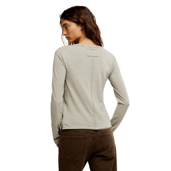 Nova Long-Sleeve Tee