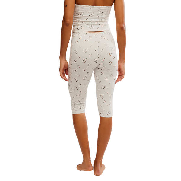 Full Bloom Capri