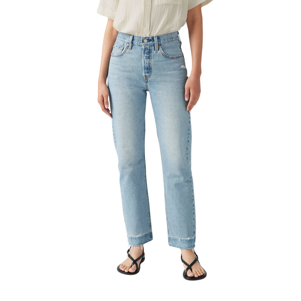 Levi's® 501® Jeans for Women Outside Theater