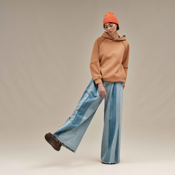 UGG® Classic Hoodie Chestnut