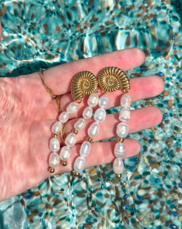 Conch Pearl Fringe Earrings