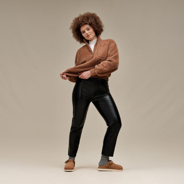 UGG® Goldenstar Clog Chestnut