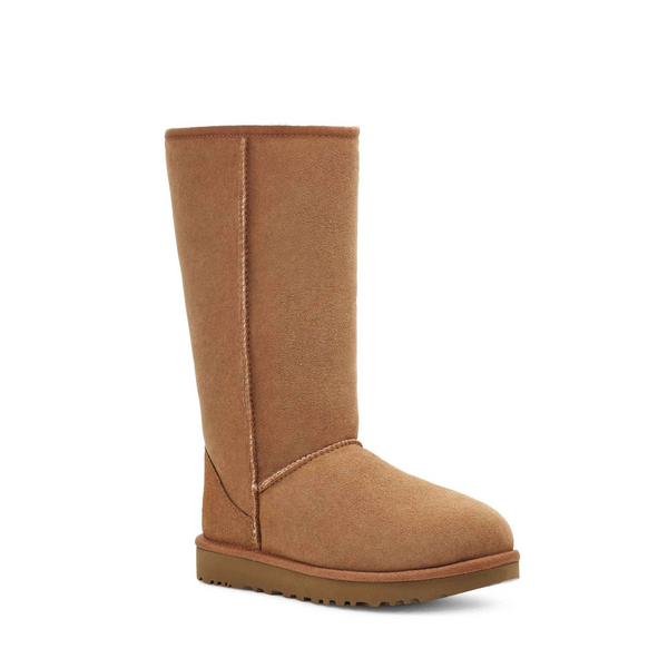 UGG® Women's Classic Tall II