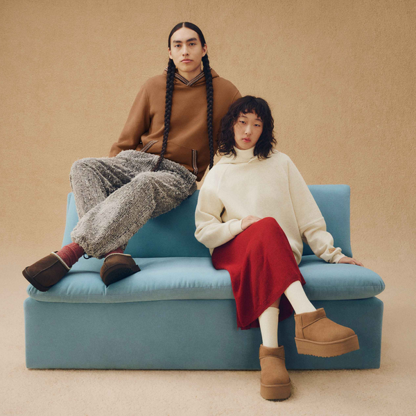 UGG® Classic Hoodie Sand Heather