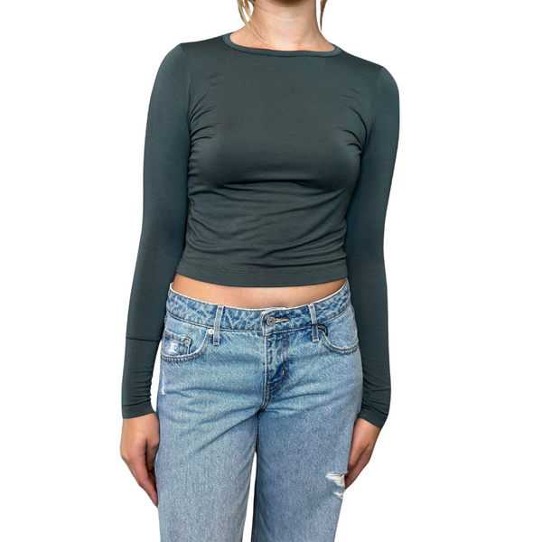 Long Sleeve Skinny Crop Tee