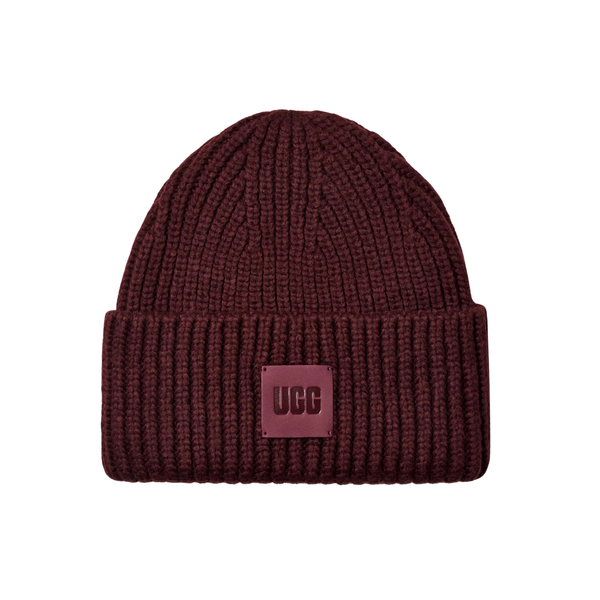 UGG® Chunky Rib Logo Beanie Wild Grape