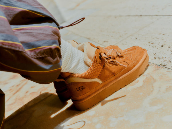 UGG® Lowmel Chestnut