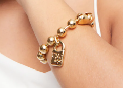Beaded bracelet with a padlock charm (GOLD)