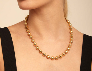 Short beaded necklace with padlock (GOLD)