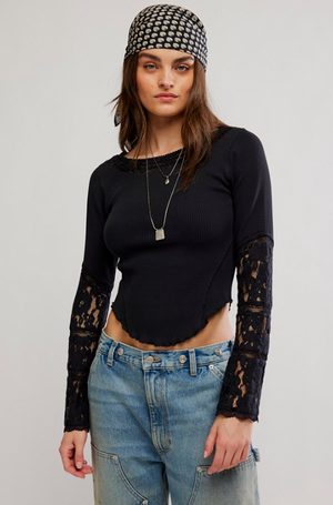 Amber Lace Cuff