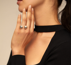 Open ring with two beads (SILVER)