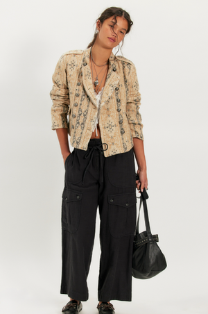 Lotty Jacquard
