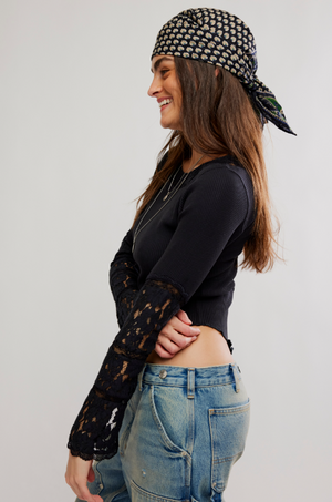 Amber Lace Cuff