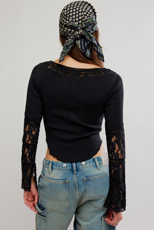 Amber Lace Cuff