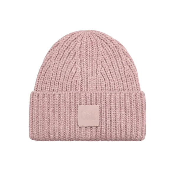 UGG® Chunky Rib Logo Beanie